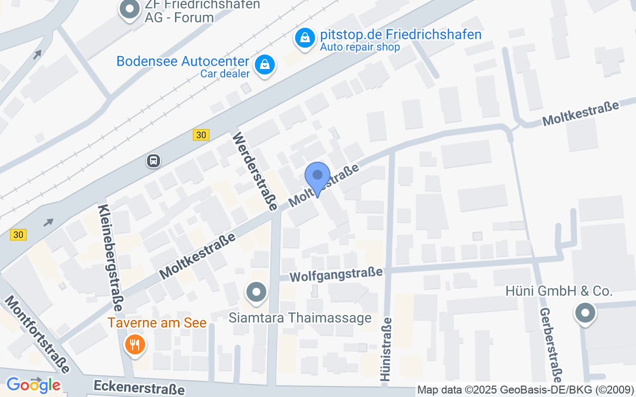 AUKTION: Hochwertige 3- Zimmer Stadtwohnung mit großer Terrasse im 1. OG