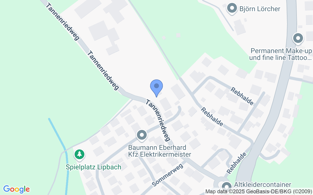 Gut geschnittene helle 3,5 Zimmer WHG in ruhiger Lage mit Balkon und Garage