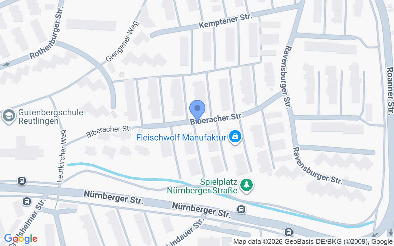 Einfamilien-Reihenendhaus mit Lage zu einem nahegelegenen Waldgebiet