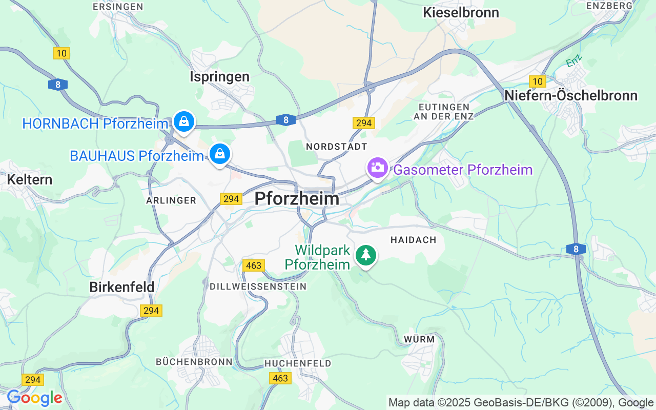 Charmante 2 - Zimmer Wohnung in zentraler Lage mit Garage