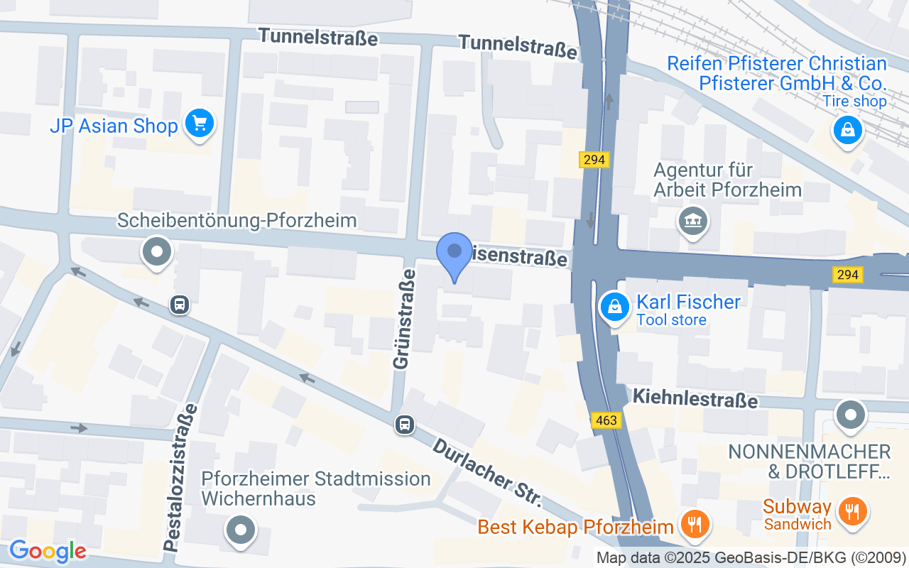 Freundliche und sanierte 3-Raum-Wohnung mit Einbauküche in Pforzheim