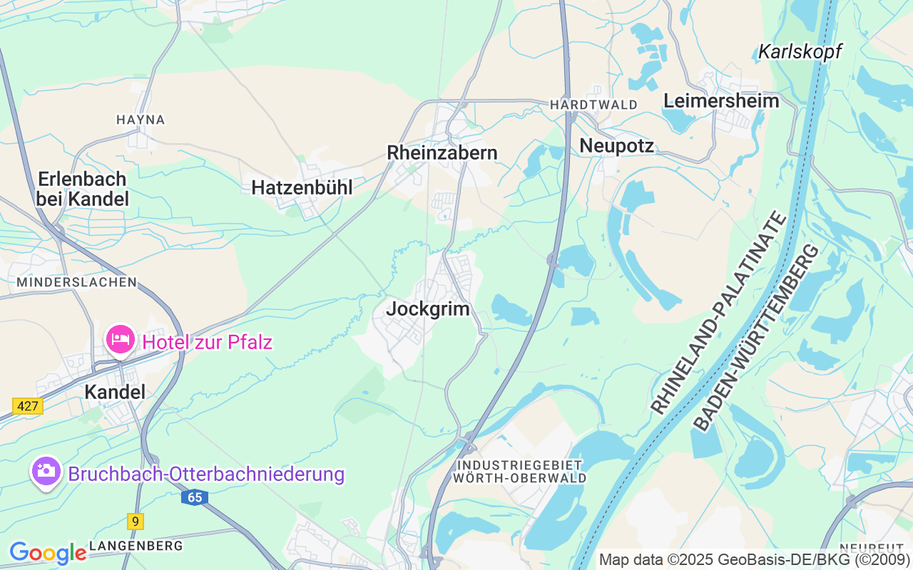 3 Zimmer Etagenwohnung mit Balkon, Gartennutzung und 2 TG-Stellplätzen in Jockgrim