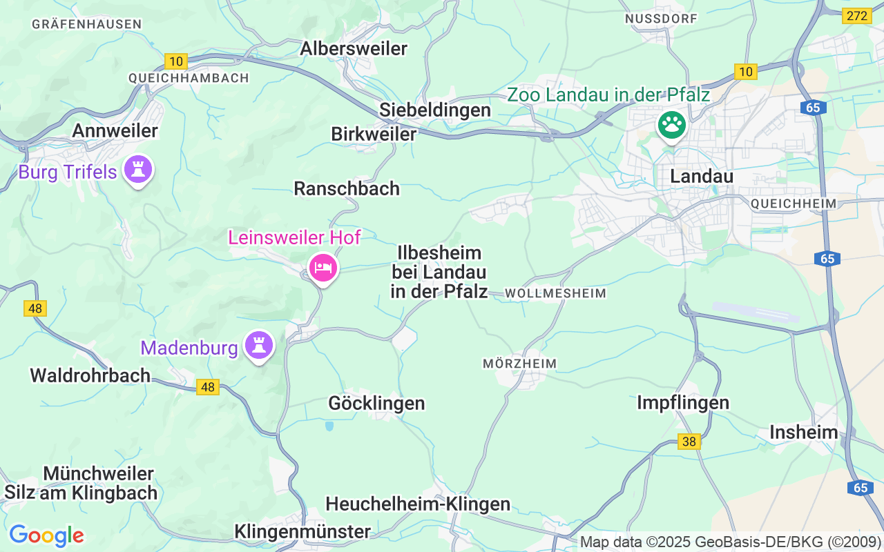 Charmanter Bungalow auf schönem Eckgrundstück mit Blick auf die Kleine Kalmit