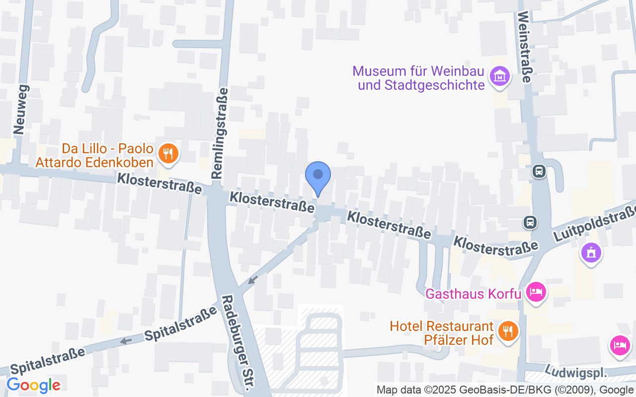 HAUS HOF SCHEUNE PLATZWUNDER IN EDENKOBEN!