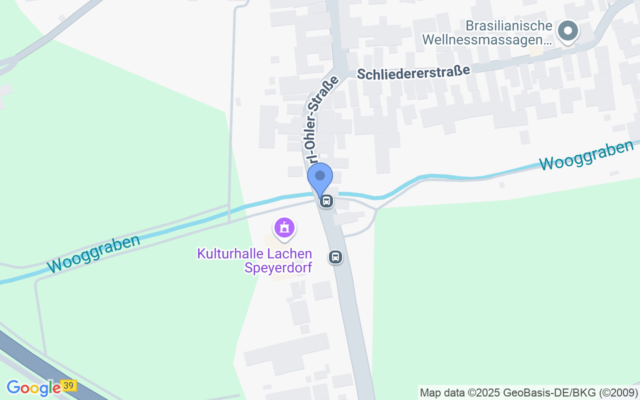 6 Wohnungen, verteilt auf 3 Gebäude
