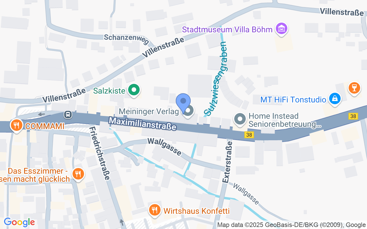 Super-zentral: Ruhige Oase im idyllischen Hinterhof mit Garten + Sauna + Wintergarten + Carport