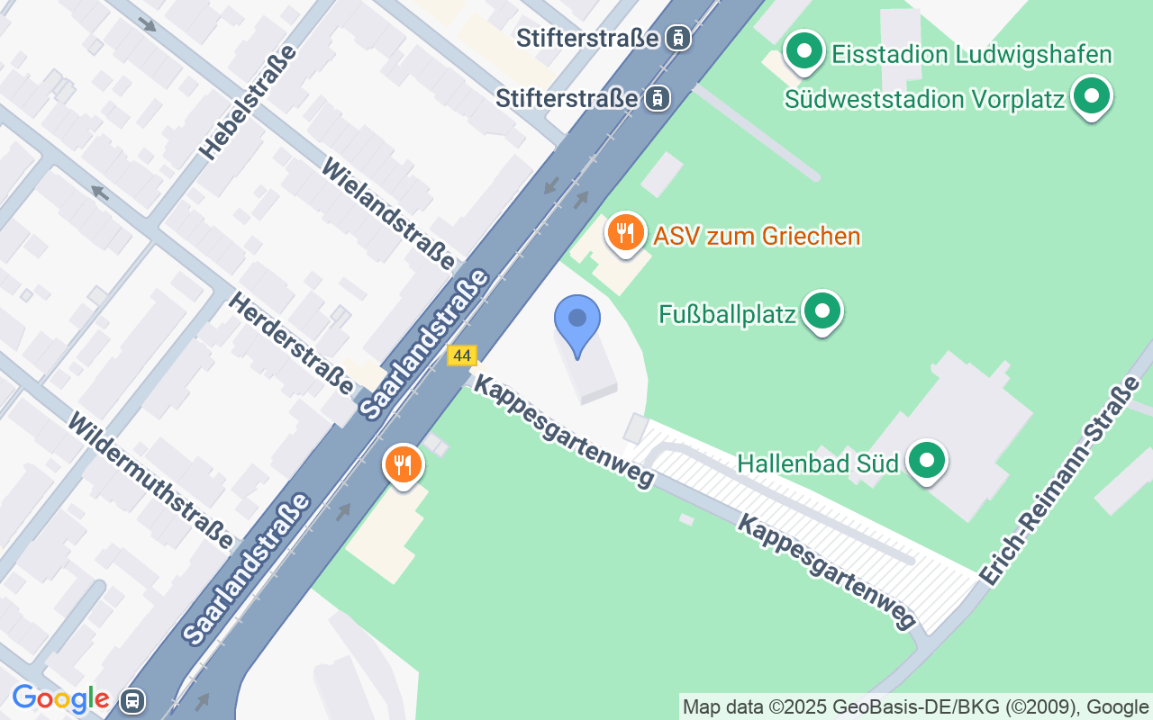 Wohnen im Hochhaus ,,Peter'': 2-Zimmerwohnung mit viel Potenzial (provisionsfrei!!)