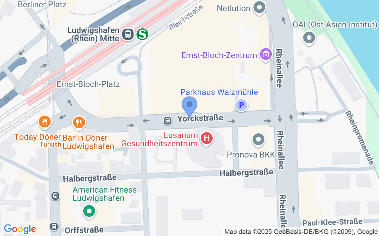 Über den Dächer von Ludwigshafen- schöne 2 Zimmer Wohnung mit Balkon im 22. Stock