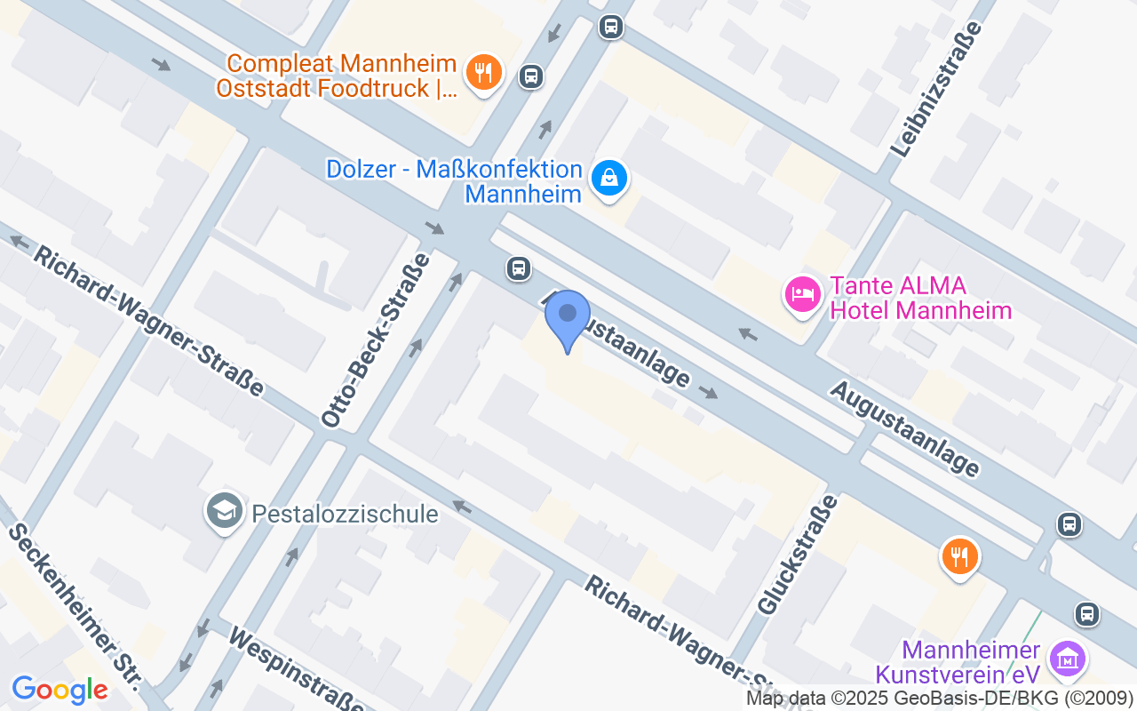 Frisch renovierte 4-Zimmer-Wohnung mit Balkon im Herzen von Mannheim