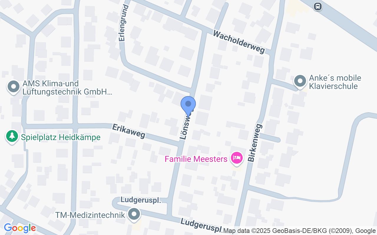 Freistehendes 2-Familienhaus nebst Garage