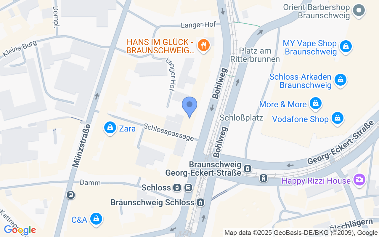 LICHTDURCHFLUTETE STADTWOHNUNG IN INNENSTADTLAGE MIT BLICK AUF DIE SCHLOSSARKADEN